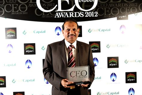 Yusuff Ali M.A. scoops top prize at Indian CEO Awards